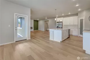 18208 37th Ave Ct E, Tacoma, WA 98446 - Photo 6