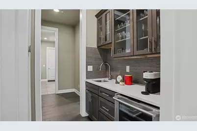 24020 NE 20th Street, Sammamish, WA 98074 - Photo 16