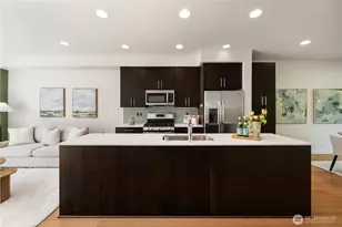 2705 S Charlestown St, Seattle, WA 98108 - Photo 2