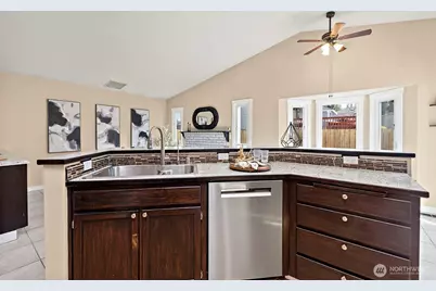 5306 169th Place SW, Lynnwood, WA 98037 - Photo 12