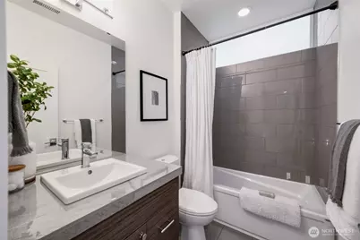 139 22nd Avenue E #A, Seattle, WA 98112 - Photo 16