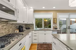 102 8th Ln, Kirkland, WA 98033 - Photo 10