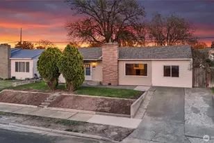 807 S Hawthorne Dr, Moses Lake, WA 98837 - Photo 1