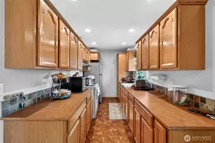 12215 34th St Ct E, Edgewood, WA 98372 - Photo 10