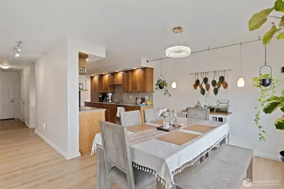 610 Wheeler Street #301, Seattle, WA 98109 - Photo 12