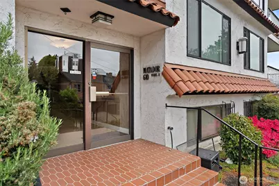 610 Wheeler Street #301, Seattle, WA 98109 - Photo 30