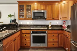 311 E Republican St, Seattle, WA 98102 - Photo 8