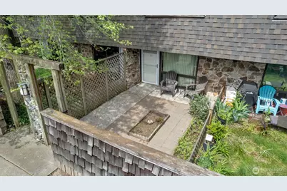 20620 76th Ave W #C, Edmonds, WA 98026 - Photo 2