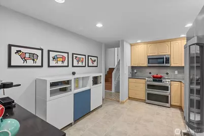 17013 NE 18th Street, Bellevue, WA 98008 - Photo 6
