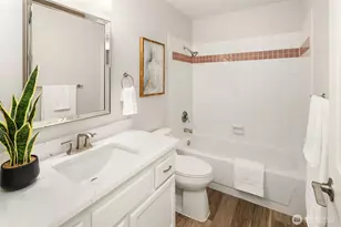 13706 NE 85th St, Redmond, WA 98052 - Photo 18