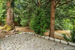 13706 NE 85th St, Redmond, WA 98052 - Photo 28