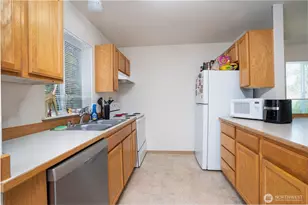 10910 10912 Fruitland Ave E, Puyallup, WA 98373 - Photo 4