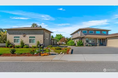185 31st Street NW, East Wenatchee, WA 98802 - Photo 4