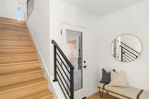 634 N 92nd St, Seattle, WA 98103 - Photo 20