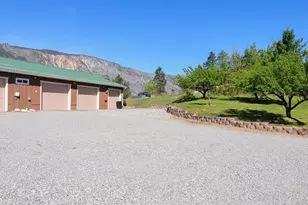 553 Summit Blvd, Manson, WA 98831 - Photo 34