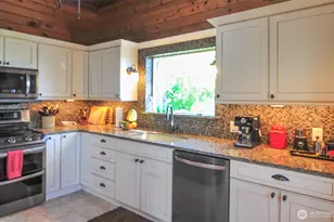 553 Summit Blvd, Manson, WA 98831 - Photo 18