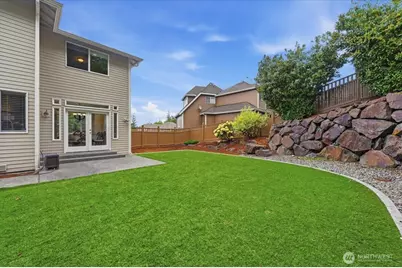 24121 NE 1st Place, Sammamish, WA 98074 - Photo 36