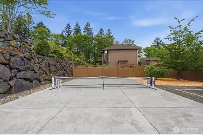 24121 NE 1st Place, Sammamish, WA 98074 - Photo 34