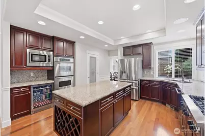 24121 NE 1st Place, Sammamish, WA 98074 - Photo 14