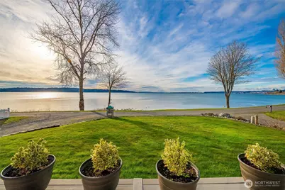 2176 Montfort Avenue, Blaine, WA 98230 - Photo 2