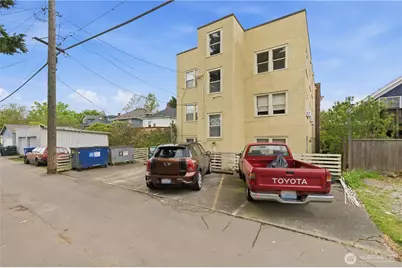 317 18th Avenue E, Seattle, WA 98112 - Photo 4