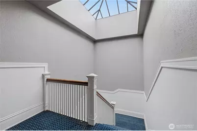 317 18th Avenue E, Seattle, WA 98112 - Photo 6