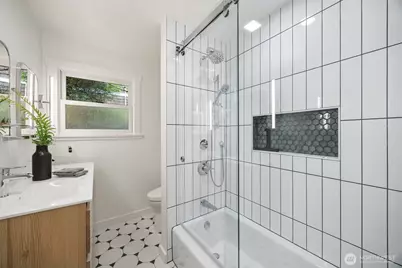 4903 50th Avenue S, Seattle, WA 98118 - Photo 14