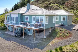 413 Mount Pl, Sequim, WA 98382 - Photo 2