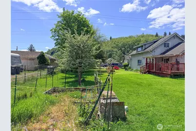 617 Queen Street, Hoquiam, WA 98550 - Photo 4
