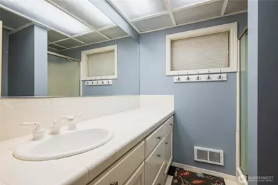303 E Cedar Lane, Longview, WA 98632 - Photo 28