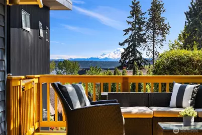 1507 Madrona Drive, Seattle, WA 98122 - Photo 12
