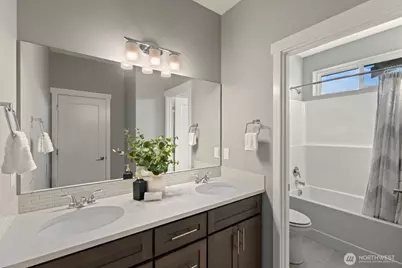 13409 Edmunds Parkway E, Bonney Lake, WA 98391 - Photo 20