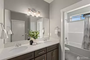 13409 Edmunds Pkwy E, Bonney Lake, WA 98391 - Photo 20