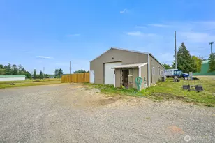 7245 Kickerville Rd, Ferndale, WA 98248 - Photo 12