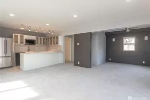 4258 Whitman Ave N, Seattle, WA 98103 - Photo 24