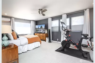 4258 Whitman Avenue N, Seattle, WA 98103 - Photo 4