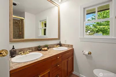 6007 SE 22nd Street, Mercer Island, WA 98040 - Photo 10