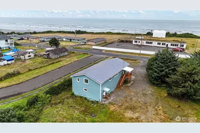 42 N First Street, Pacific Beach, WA 98571 - Photo 30
