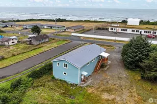42 N First St, Pacific Beach, WA 98571 - Photo 30