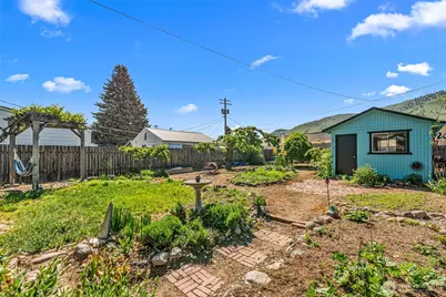 229 W Allen Avenue, Chelan, WA 98816 - Photo 36