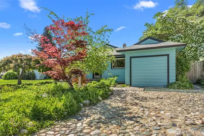 229 W Allen Avenue, Chelan, WA 98816 - Photo 2