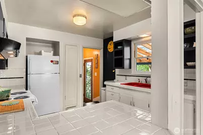 229 W Allen Avenue, Chelan, WA 98816 - Photo 12