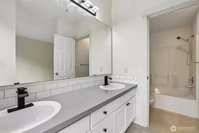 2009 196th Street SE #D202, Bothell, WA 98012 - Photo 18