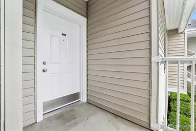 2009 196th Street SE #D202, Bothell, WA 98012 - Photo 2