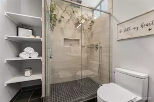 814 NW 54th St, Seattle, WA 98107 - Photo 16