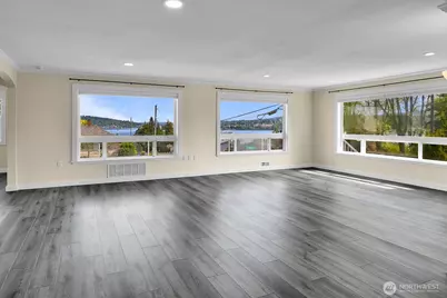 11605 87th Avenue S, Seattle, WA 98178 - Photo 4