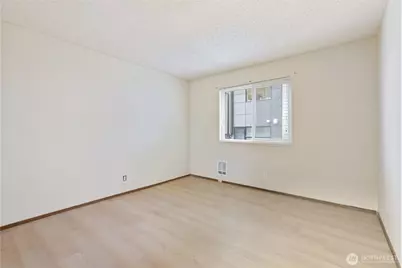 2318 Yale Avenue E, Seattle, WA 98102 - Photo 10