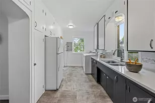 3915 S Brandon St, Seattle, WA 98118 - Photo 8