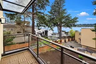 13327 Holmes Point Dr NE, Kirkland, WA 98034 - Photo 24
