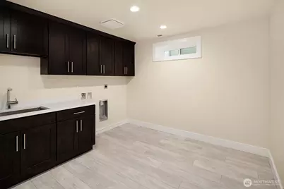 13327 Holmes Point Drive NE, Kirkland, WA 98034 - Photo 20